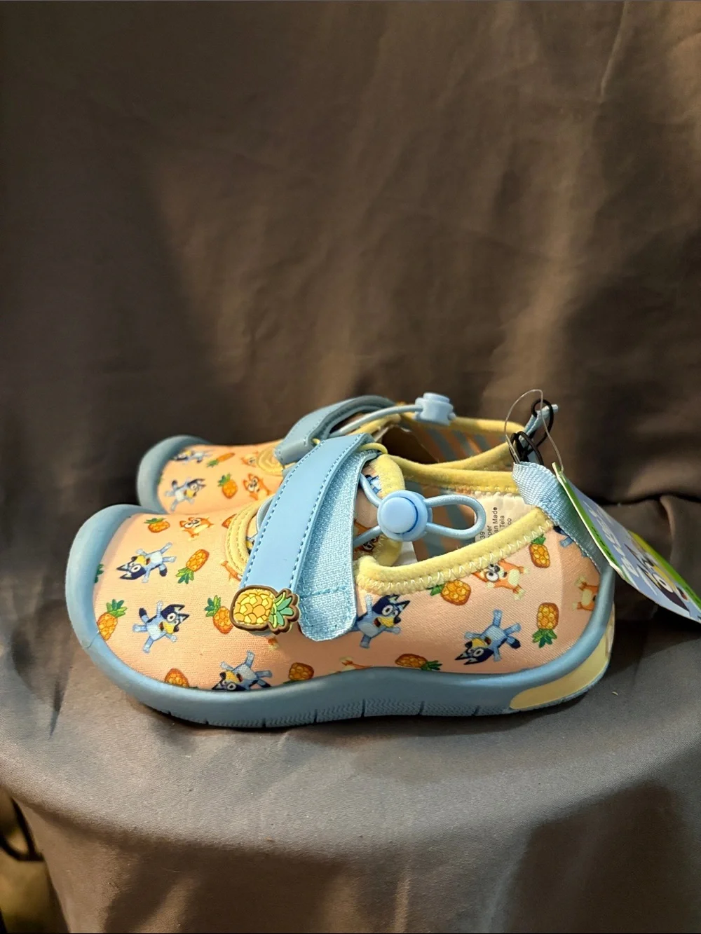 Kids Pineapple & Character Water Shoes - Peach and Light Blue NWT sku FDB Bluey